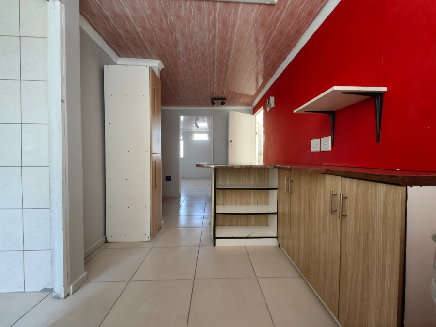 4 Bedroom Property for Sale in Eastridge Western Cape